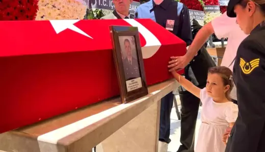 Minik Deniz’den şehit babasına son bakış