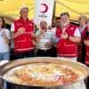 Türk Kızılay, Manisa’da 1000 Kişiye Aşure İkram Etti